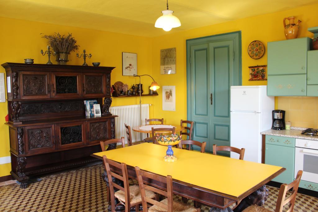 Agriturismo La Rovere Cossano Belbo Exteriör bild